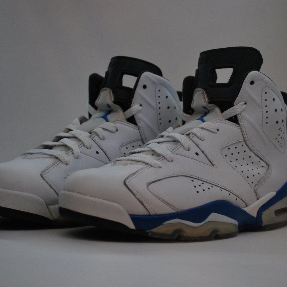 Jordan 6 sport blue size 10.5